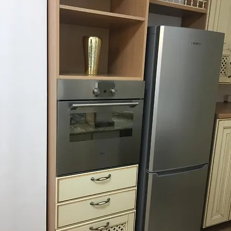 Ultra Central Deluxe Apartment