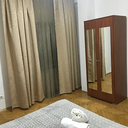 Ultra Central Deluxe * Bukarest
