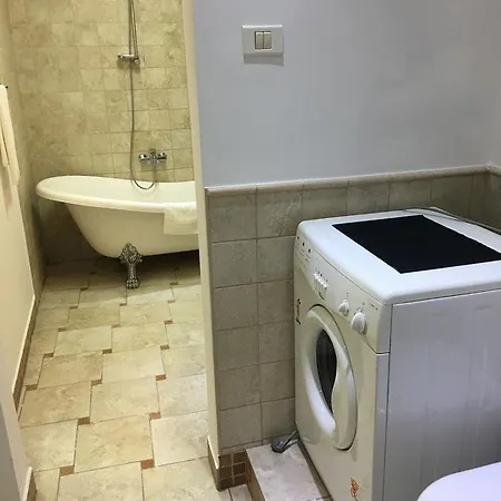 Ultra Central Deluxe