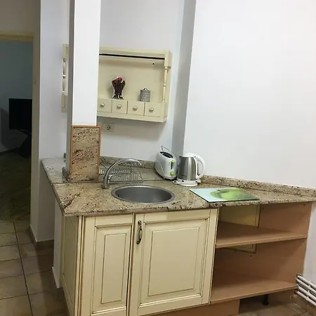 Ultra Central Deluxe Apartment