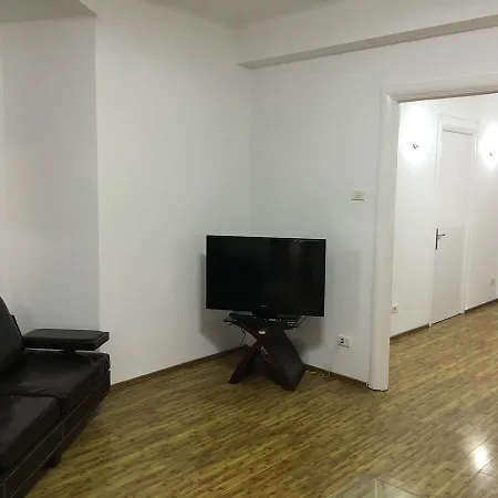 Ultra Central Deluxe Apartment