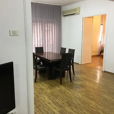 Ultra Central Deluxe